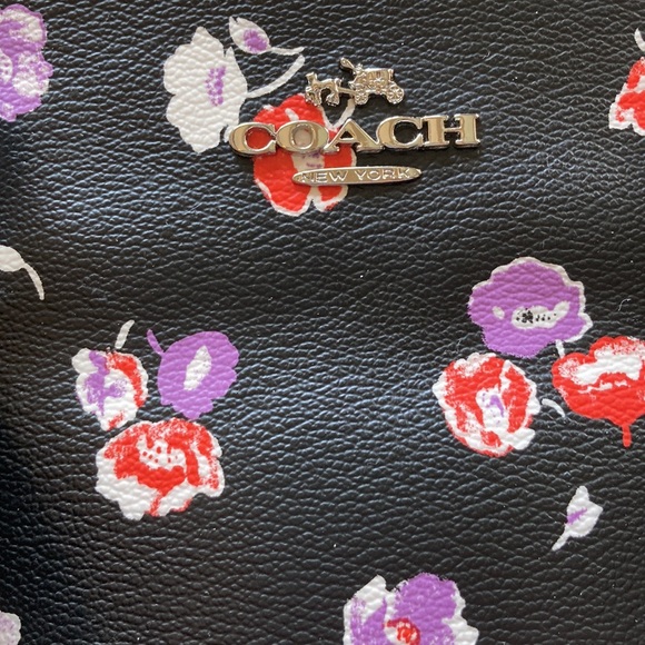 SOLD*** Mercari. Coach Purse— New without tags - Picture 3 of 5